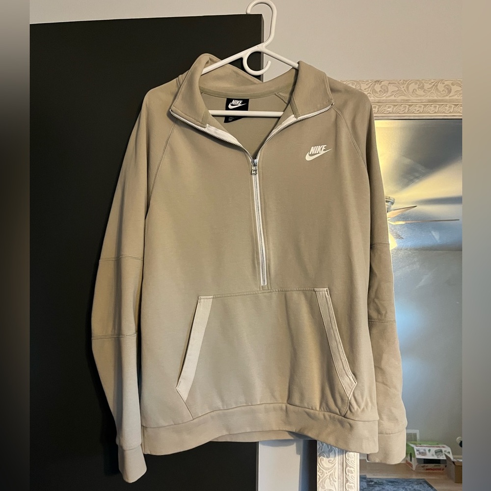 Beige Nike pullover